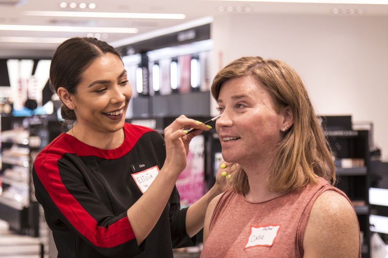 Cost-Free Trans Makeup Classes