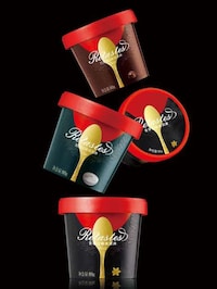 Spoon-Licking Ice Cream Branding Image 2