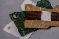 Sleek Marble Card Carriers Image 2