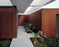 Skeletal Courtyard Homes Image 2