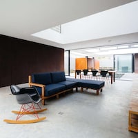 Skeletal Courtyard Homes Image 4