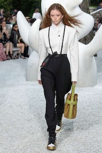 80s France-Inspired Luxe Fashion Image 4