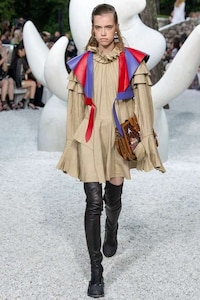 80s France-Inspired Luxe Fashion Image 5