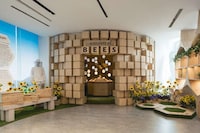 Honeycomb Office Facades Image 6