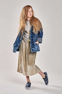 Folk-Style Youth Clothes Image 3