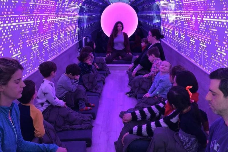 Hotel-Partnered Mobile Meditation Studios