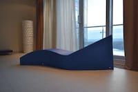 Inexpensive Fold-Up Loungers Image 4