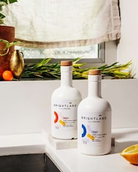 Boldly Branded Olive Oils Image 4