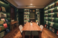 Traditional Mansion Bookstore Image 8