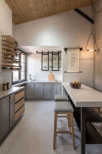 Industrial-Style Contemporary Homes Image 6