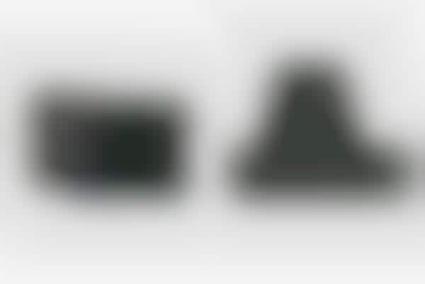 Broad-Zoom Compact Cameras