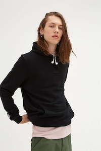 Comfort-Focused Streetwear Essentials Image 3