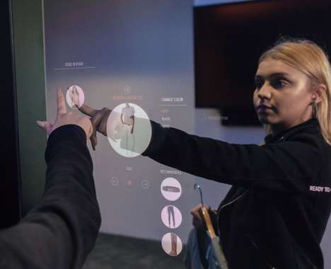 Trend maing image: Smart Shopping Mirrors