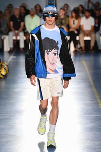 Loud Mixed Fashion Runways Image 4