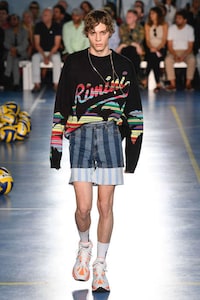 Loud Mixed Fashion Runways Image 6