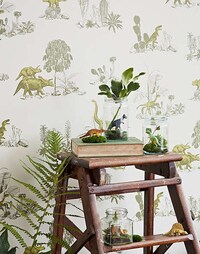 Intricate Hand-Painted Wallpaper Designs Image 2