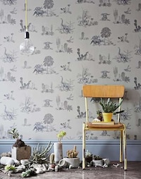 Intricate Hand-Painted Wallpaper Designs Image 4