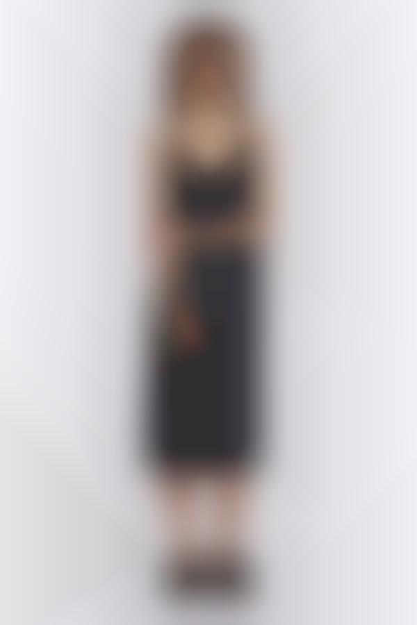 Dynamic Modern Fashion Silhouettes