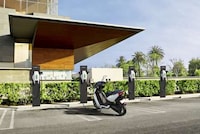 Powerful Urban Eco Scooters Image 2