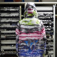 Strongly Chromatic Fashion Collections Image 5