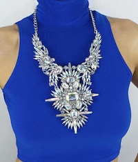 Glowing Costume Jewelry Pieces Image 2