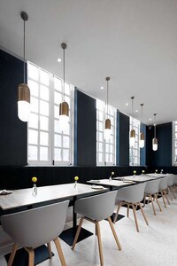 Oak-Detailed Restaurants Image 3