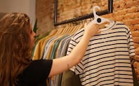 Flexible Travel-Friendly Hangers Image 3