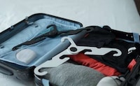 Flexible Travel-Friendly Hangers Image 8