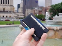 Minimalist Key-Carrying Wallets Image 3