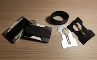 Minimalist Key-Carrying Wallets Image 6