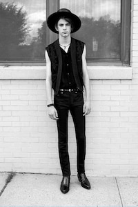 Stylish Musician-Inspired Ensembles Image 5