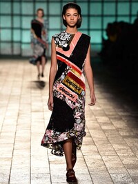 Bauhaus-Inspired Fashion Runways Image 2