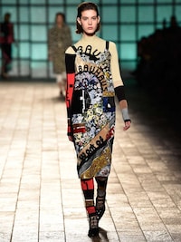 Bauhaus-Inspired Fashion Runways Image 5