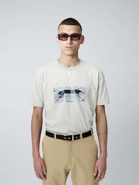 Effortless Layering Menswear Image 4