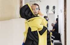 iPhone-Accommodating Couture Fashion Shows