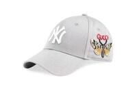 Exclusive Luxury Label Caps Image 4