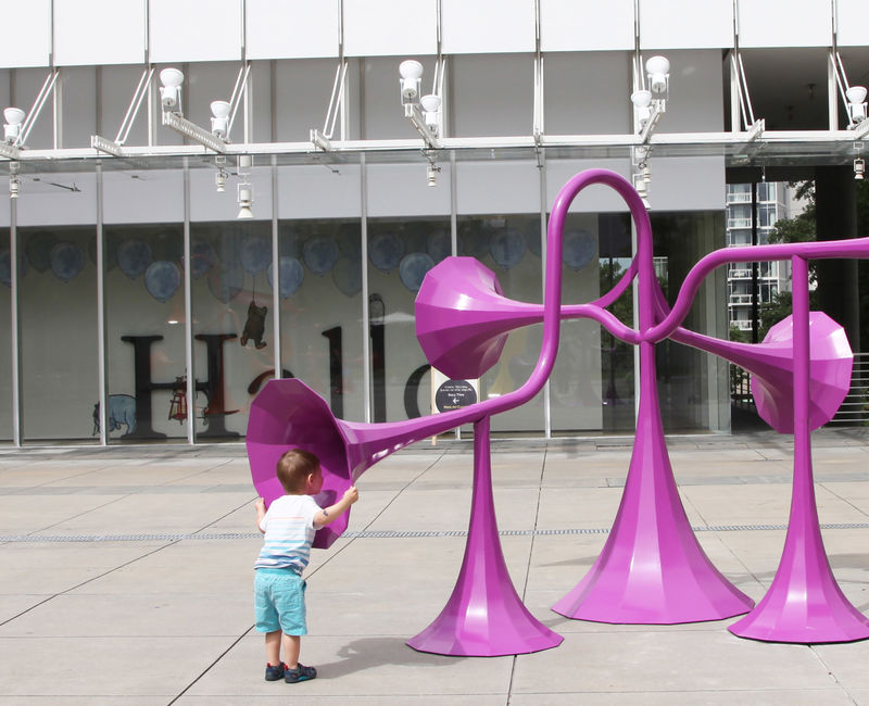 Chromatic Sound-Modifying Sculptures