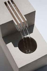 Ceramic Comb-Resembling Fountains Image 2