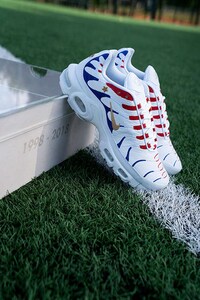 Celebratory Athlete Sneaker Packs Image 3