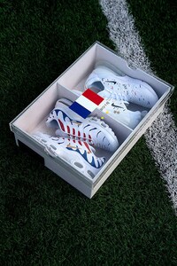 Celebratory Athlete Sneaker Packs Image 6