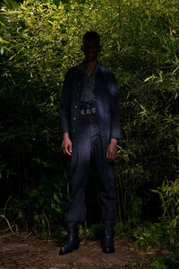 Garden-Shot Fashion Lookbooks Image 3