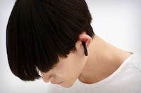 Earring-Inspired Earphones Image 2
