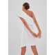 Refined Red-Accented Fashion Lines Image 2