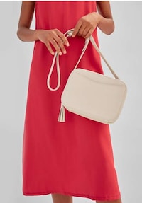 Refined Red-Accented Fashion Lines Image 4
