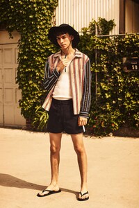 Romantic Fashion Editorial Shoots Image 2
