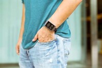 Temperature-Regulating Wearables Image 4