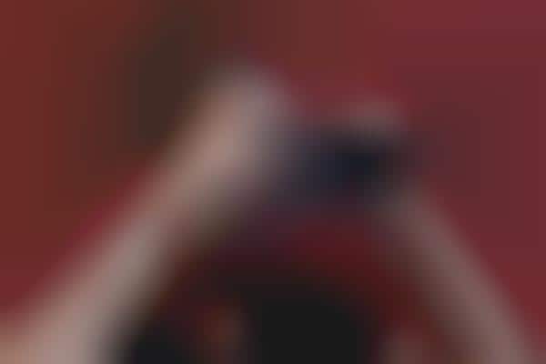 Magnifying Smartphone Eyewear