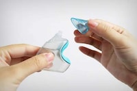 Contoured Eye Drop Applicators Image 2