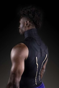 Concussion-Preventing Workout Shirts Image 2