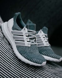 Flexible Reflective Running Shoes Image 4